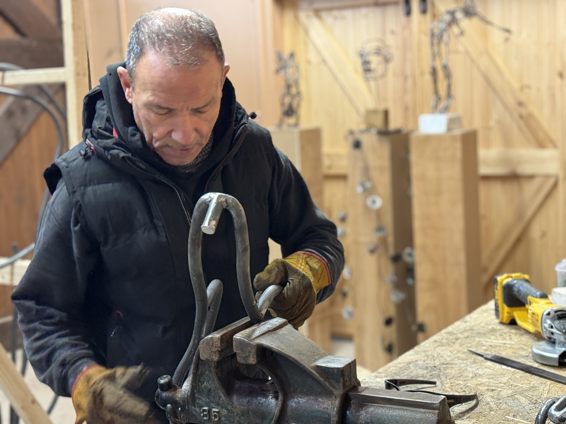 Allan poxton sculptures 01